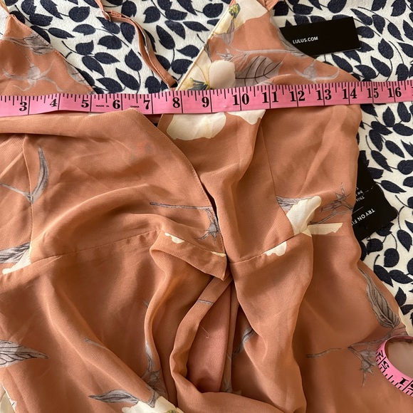 Lulu’s Taupe & Cream All Mine Rusty Rose Floral High-Low Slit Wrap Dress NWT XS - Picture 14 of 16